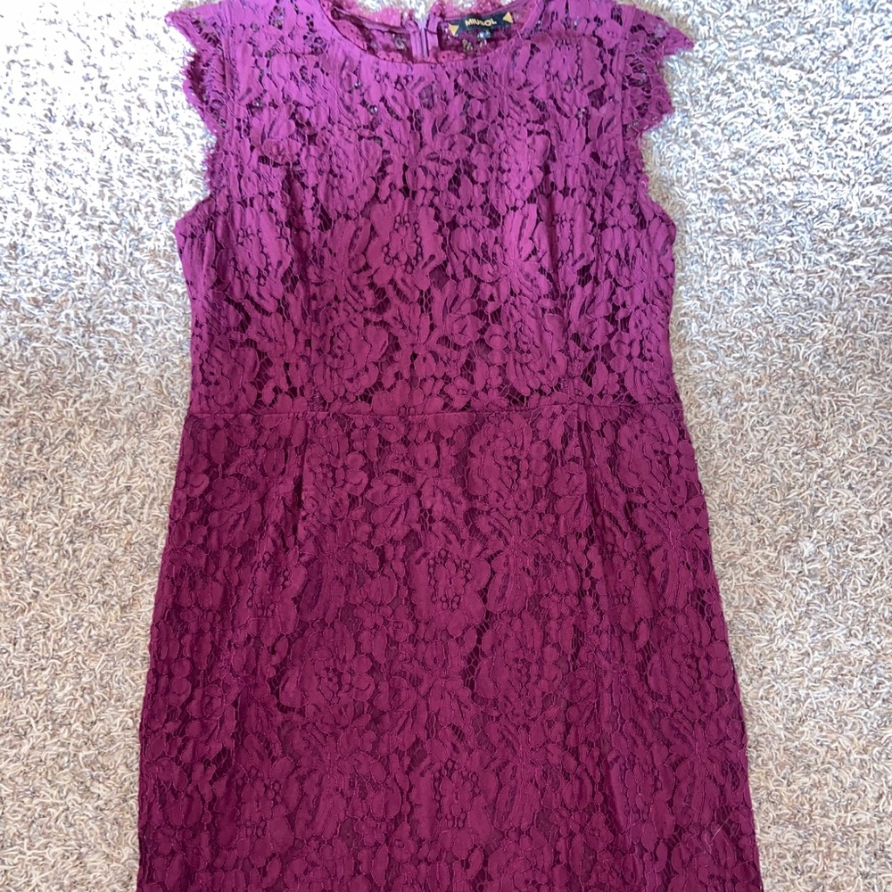 Pink laced cocktail dress